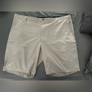 Men’s Izod Golf khaki shorts size 46